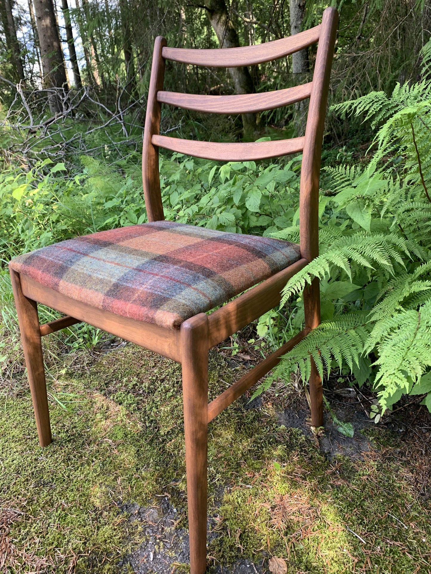 50/60- tals matstol med rutigt tyg